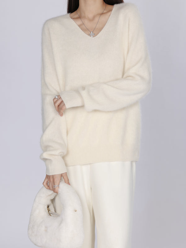 Janie Yee Classic White V-Neck Wool Sweater